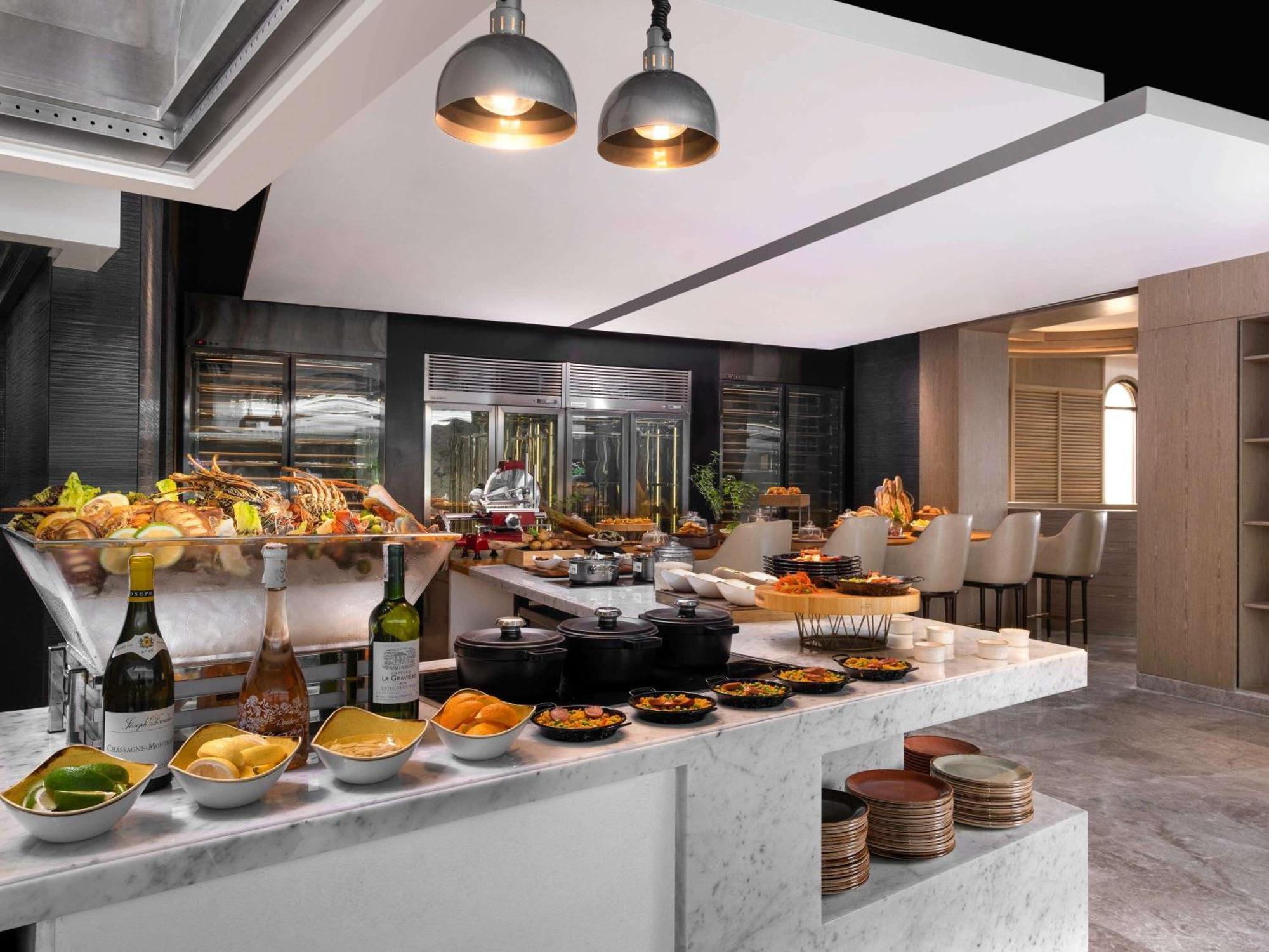 Admiral Hotel Manila - Mgallery Collection Экстерьер фото